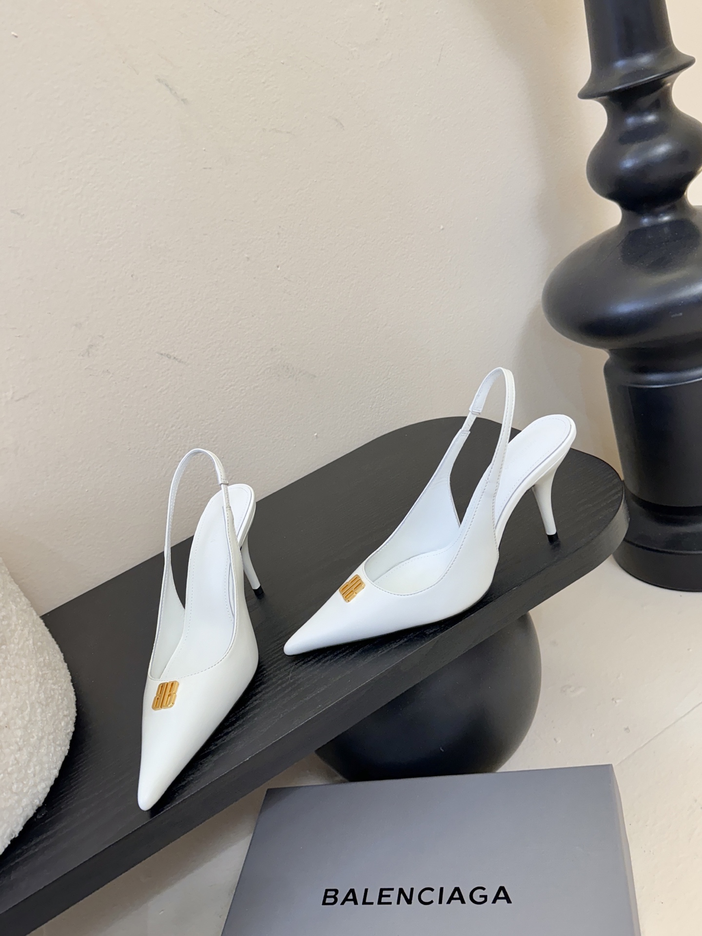 20251018/Balenciaga_251018-1